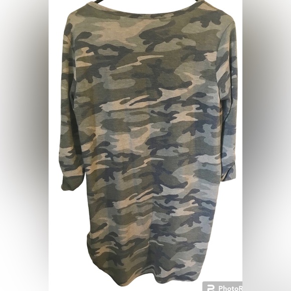 MIKEY & JOEY COTTON BLEND CAMO TOP - Picture 2 of 5